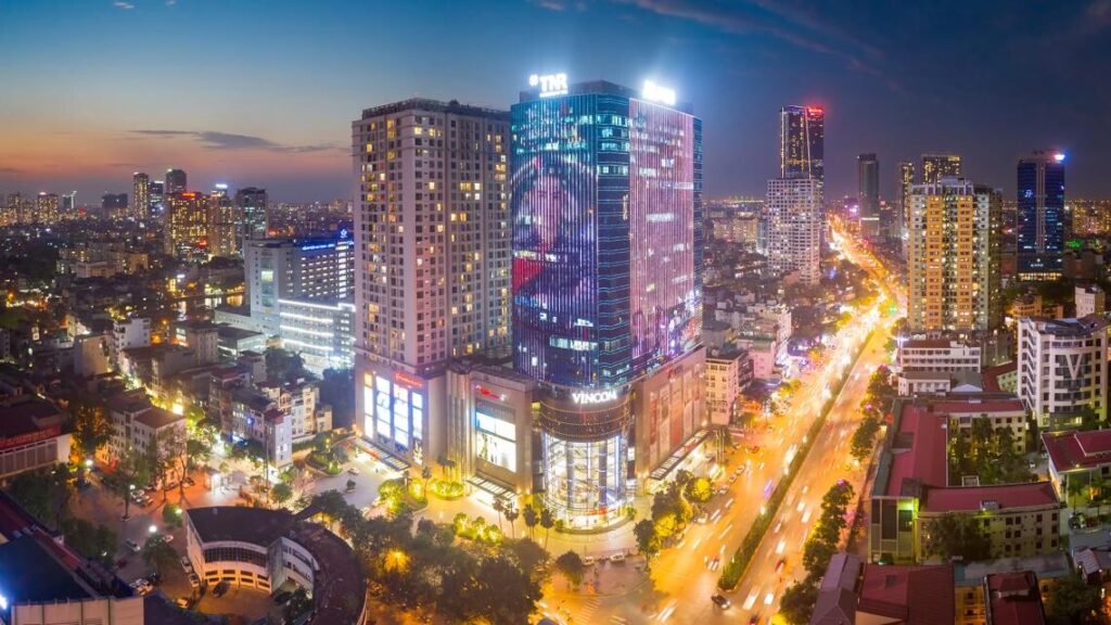 Hinh-anh-ve-dem-ruc-ro-vincom-nguyen-chi-thanh