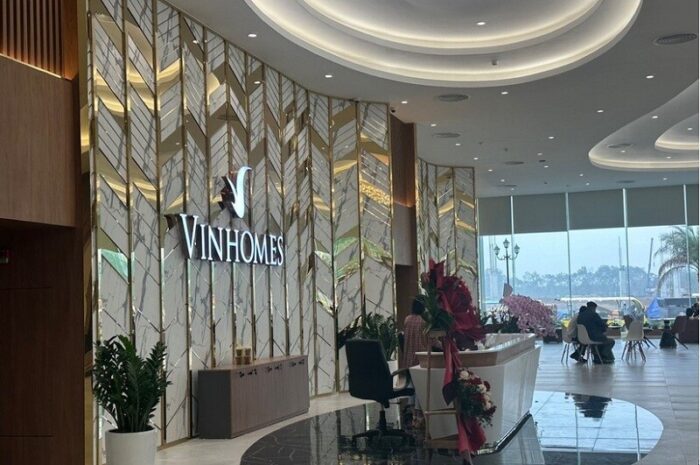 Quầy lễ tân khu trưng bày dự án Vinhomes