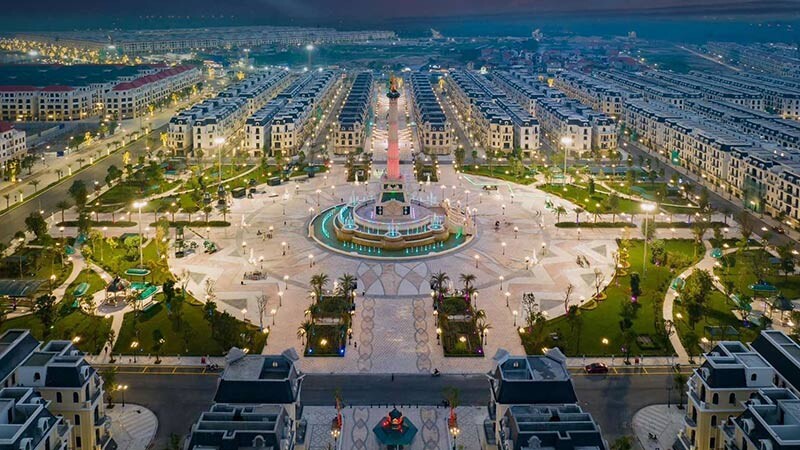 Quang-truong-kinh-do-anh-sang-vinhomes-ocean-park-2