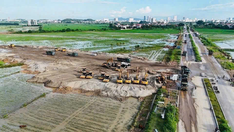 Tiến độ san lấp mặt bằng dự án Vinhomes King Park Hòa Long Bắc Ninh nhìn từ trên cao